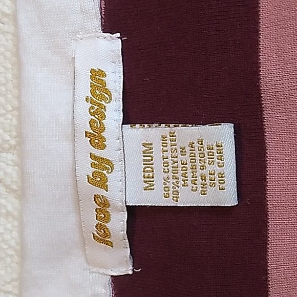 Love by Design v neck Tunic Women's Size Medium burgundy & Pink w a front pocket - Picture 3 of 4